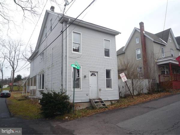 100 CHARLES ST, Gordon, PA 17936