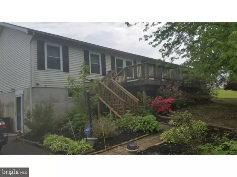 1290 RUNNING DEER DR, Auburn, PA 17922