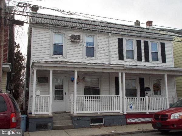 24 S NICHOLAS ST, Saint Clair, PA 17970