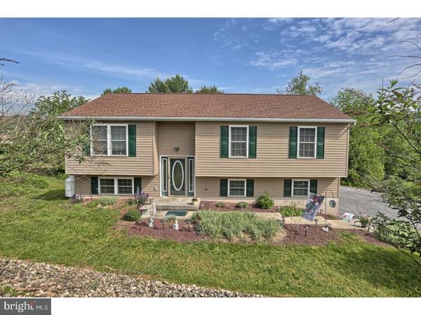 1583 STAG DR, Schuylkill Haven, PA 17922