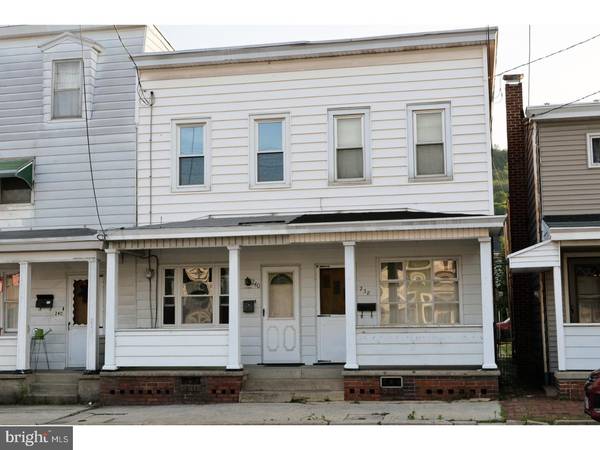 240 S 2ND ST, Saint Clair, PA 17970