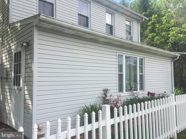 61 MEADOW DR, Schuylkill Haven, PA 17972