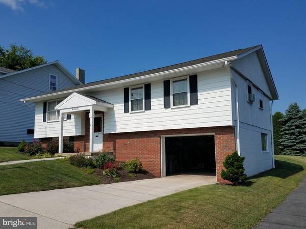 213 S 3RD ST, Frackville, PA 17931