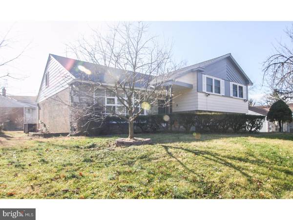 204 BARCLAY CIR, Cheltenham, PA 19012