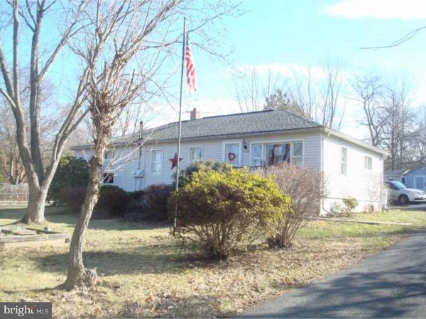 5428 HOPPENVILLE RD, Green Lane, PA 18054