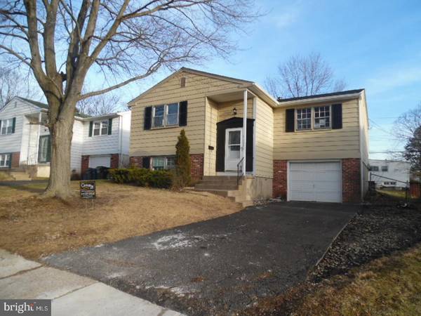 Abington, PA 19001,1525 SAINT JAMES PL