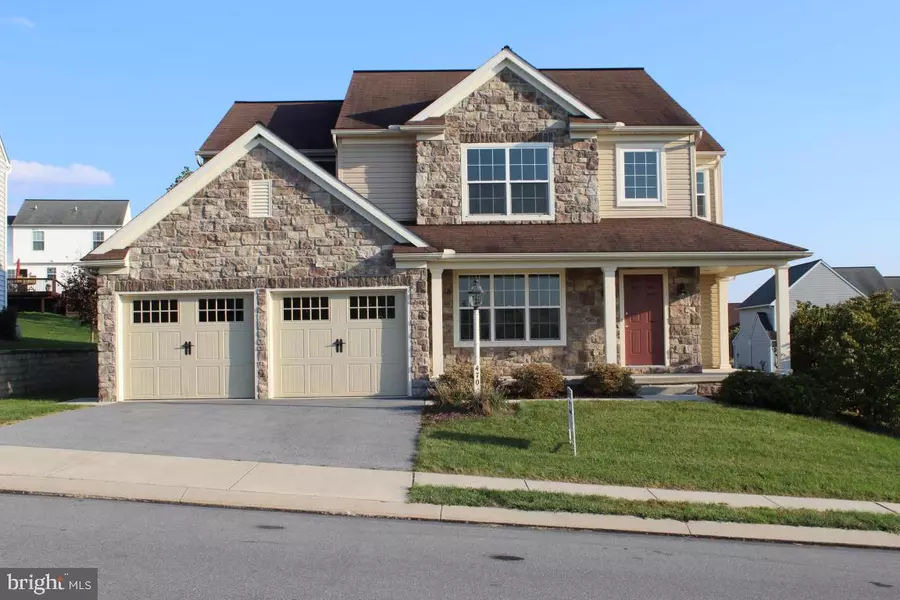 470 CHARLES DR, Manheim, PA 17545