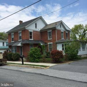 2947 LINCOLN HWY E, Gordonville, PA 17529