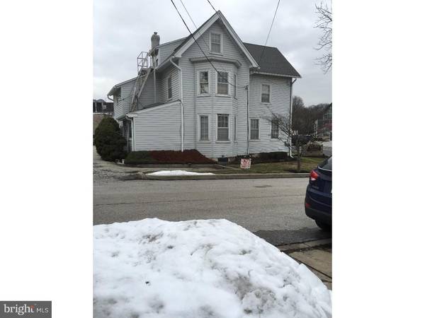 518 W LANCASTER AVE, Haverford, PA 19041