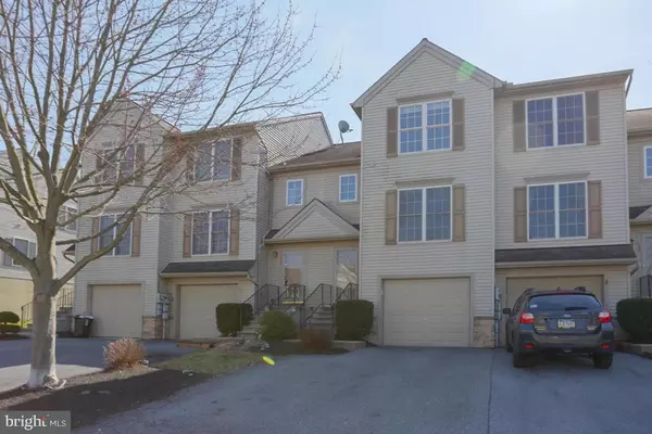 128 BANYAN CIRCLE DR, Lancaster, PA 17603