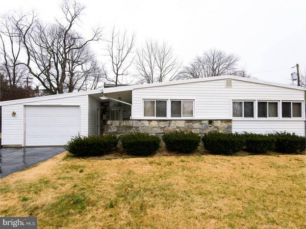 2 JEFRON DR, Ambler, PA 19002