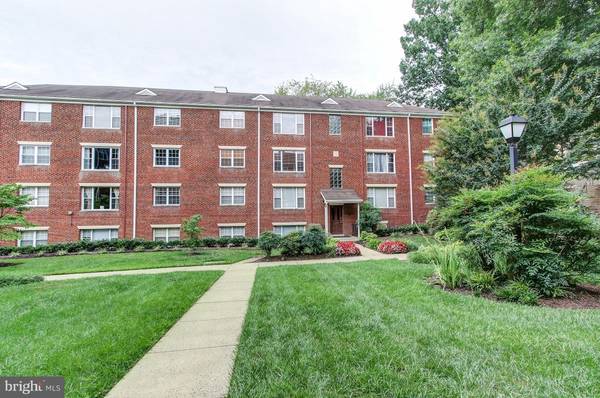 Arlington, VA 22209,1224 MEADE ST ##24