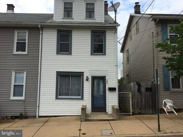 483 MANOR ST, Columbia, PA 17512