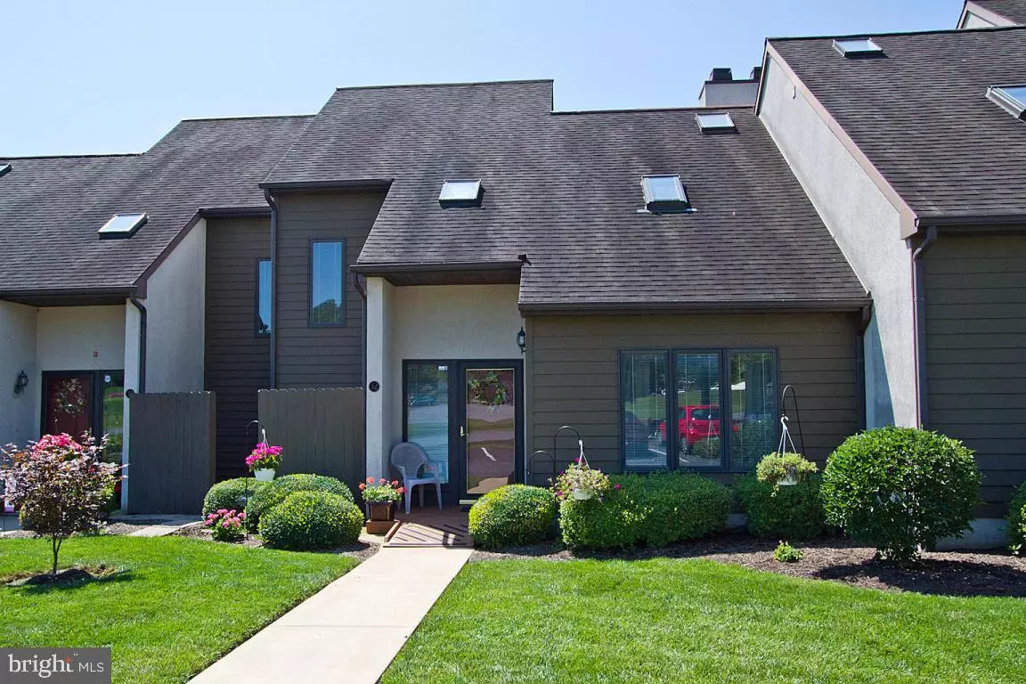 Denver, PA 17517,32 HAWK VALLEY LN