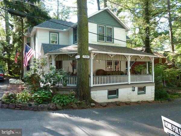 312 1ST ST, Mt Gretna, PA 17064