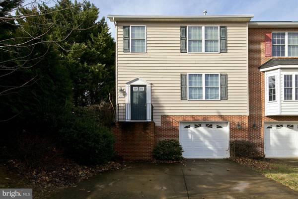 2091 HONEYSUCKLE LN, Winchester, VA 22601