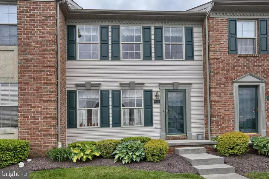 404 COBBLESTONE LN, Lancaster, PA 17601