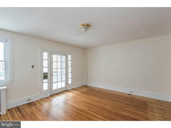 Conshohocken, PA 19428,323 W ELM ST