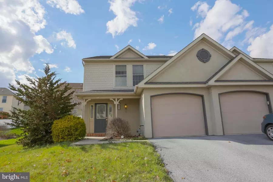 57 HAWK LN, Ephrata, PA 17522