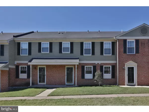 13 BARCLAY CT, Blue Bell, PA 19422