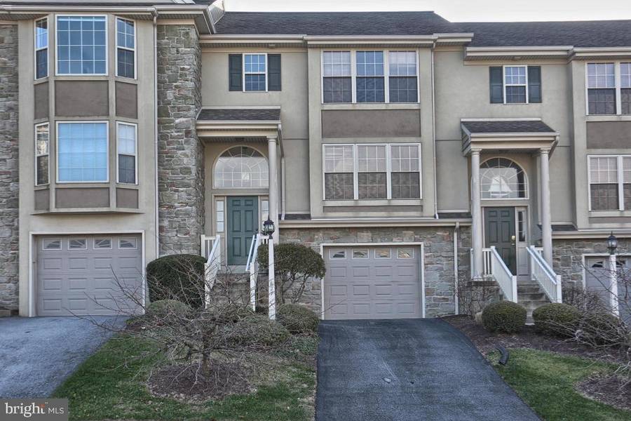 627 ROYAL VIEW DR, Lancaster, PA 17601