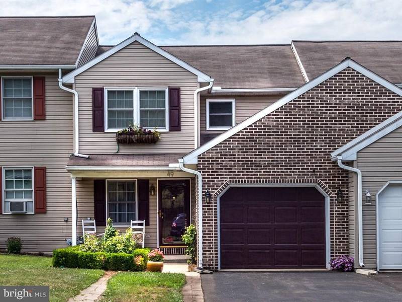 49 PARKVIEW DR, Reinholds, PA 17569