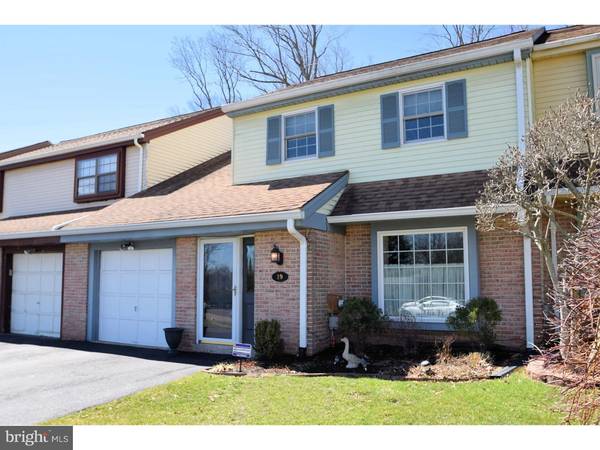 19 FIREWOOD DR, Horsham, PA 19044