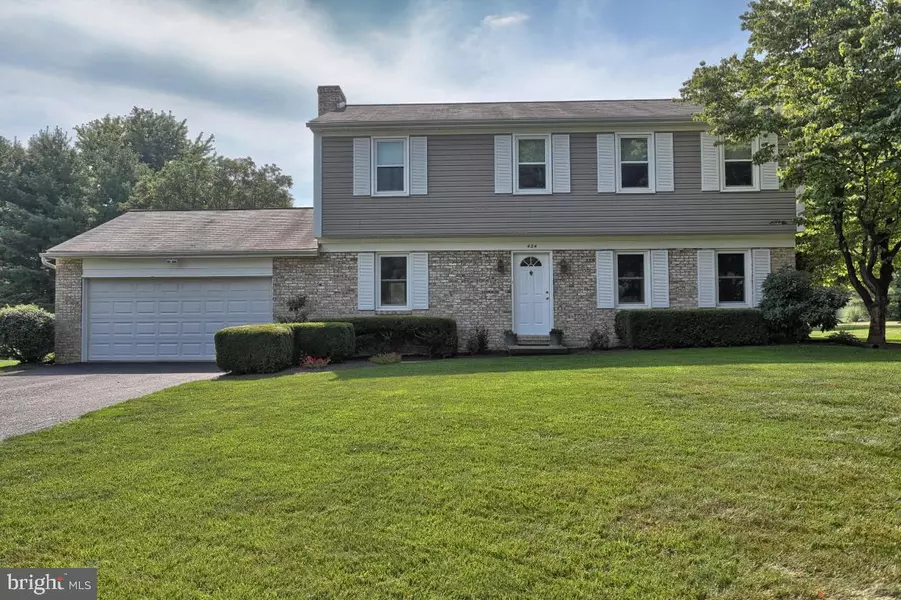 434 COACH HOUSE LN, Lititz, PA 17543