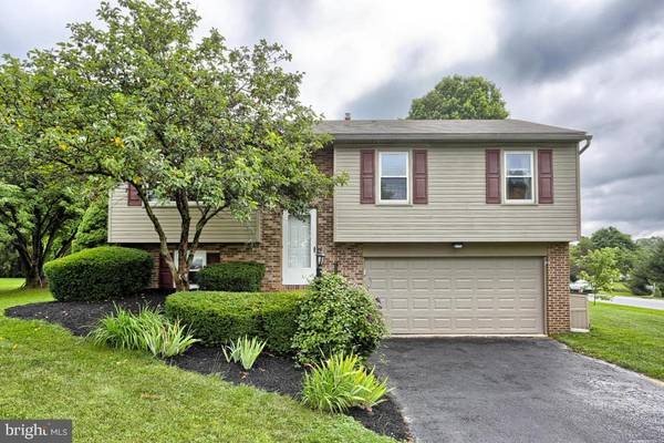 505 DEER RUN RD, Lititz, PA 17543