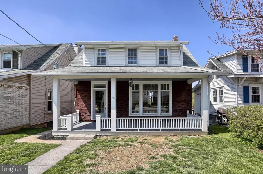 328 LINCOLN AVE, Ephrata, PA 17522