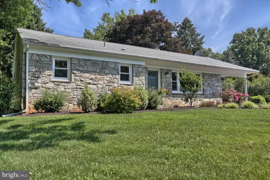 1511 ZARKER RD, Lancaster, PA 17601