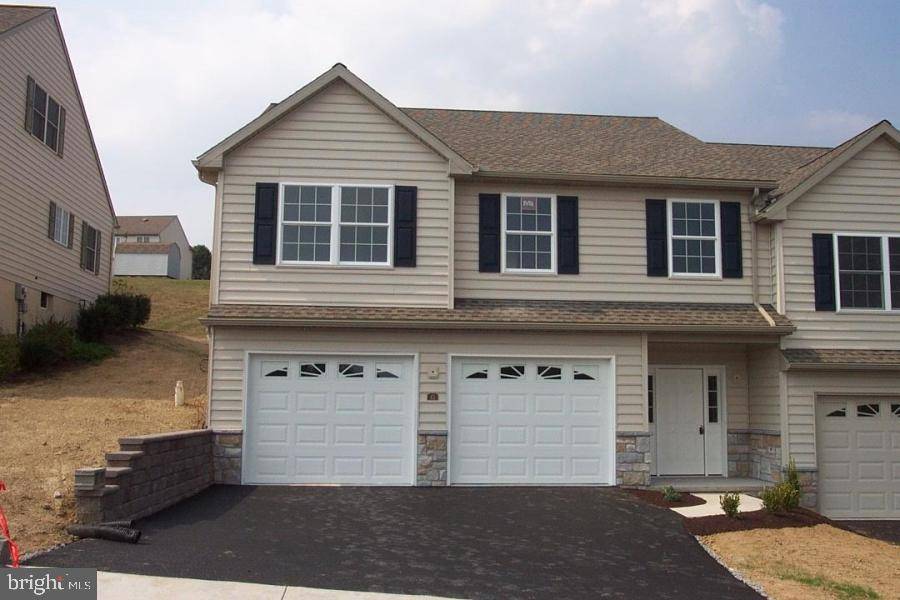 45 WOODSEDGE DR #52, Elizabethtown, PA 17022