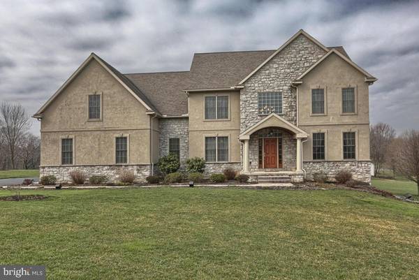 100 FAWN HL, Millersville, PA 17551