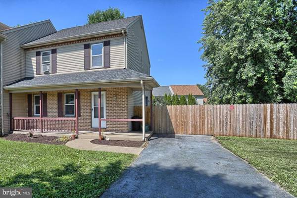 2519 CHRISMAR WAY, East Petersburg, PA 17520