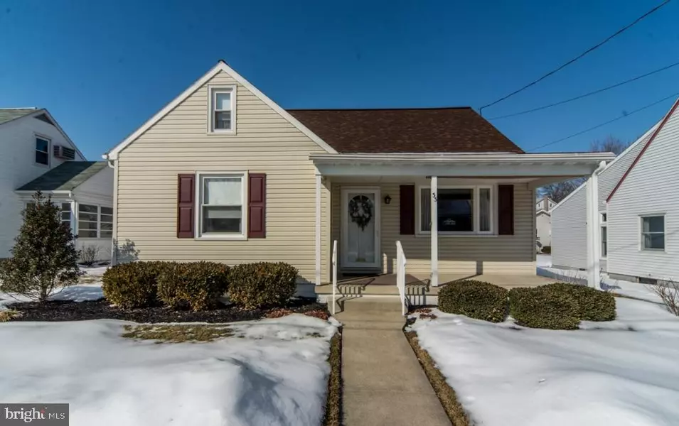 33 E LEMON ST, Lititz, PA 17543