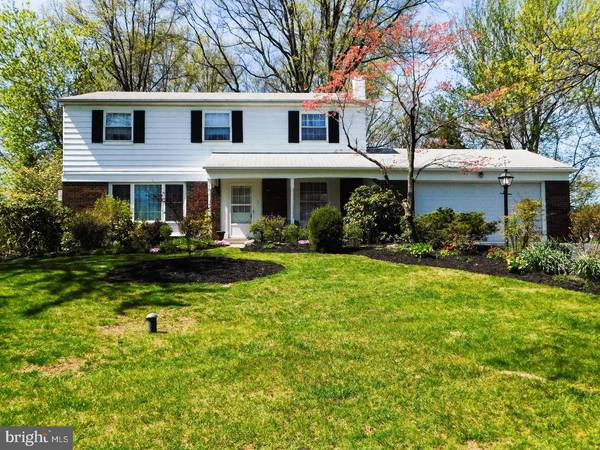 3305 WINDSOR DR, East Norriton, PA 19403