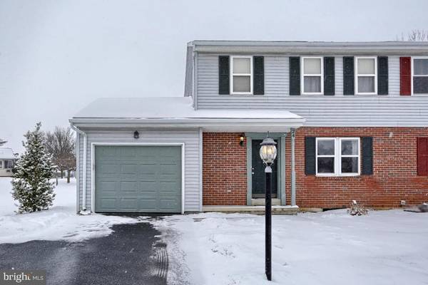 24 WINDING WAY, Lititz, PA 17543