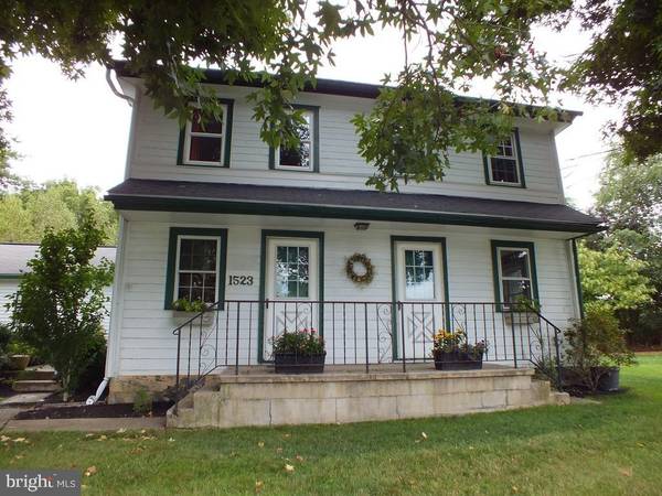 1523 VILLAGE RD, Strasburg, PA 17579