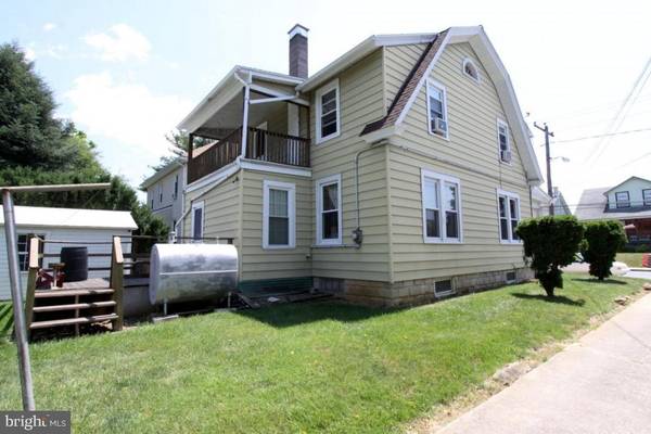 New Holland, PA 17557,241 E JACKSON ST