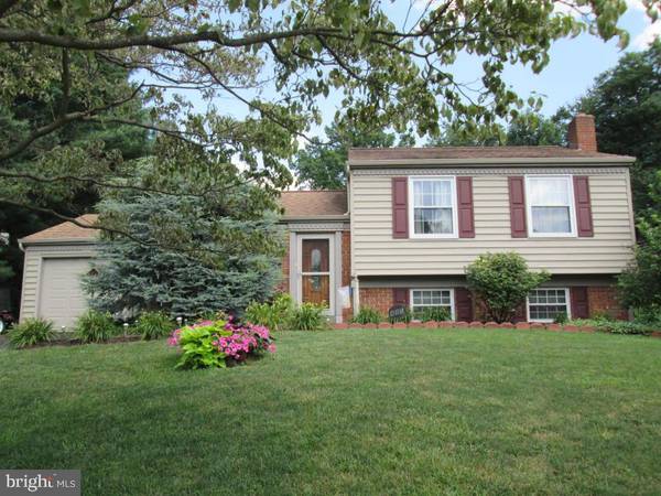 485 HIGHLAND DR, Mountville, PA 17554