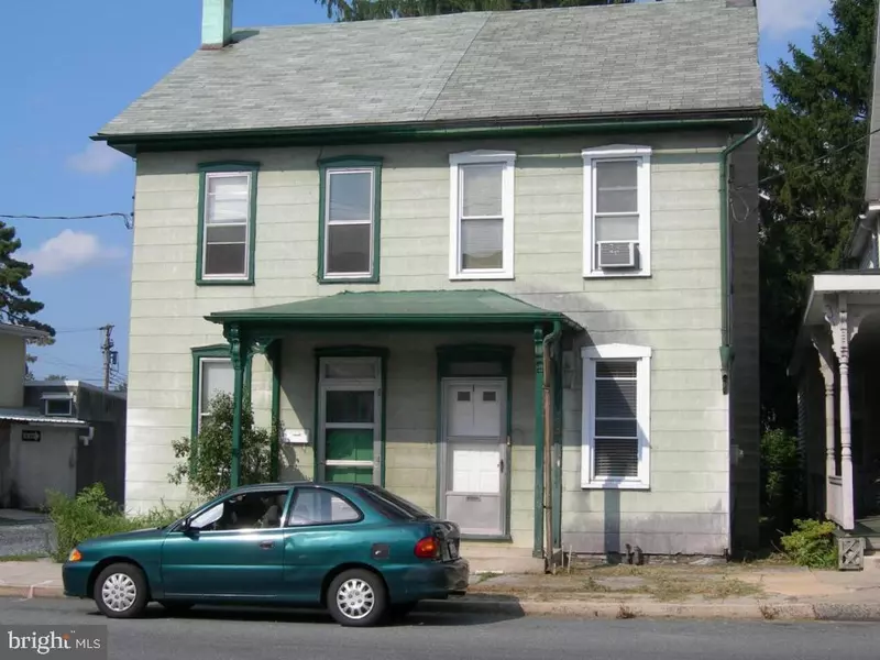 34 N RAILROAD ST, Palmyra, PA 17078