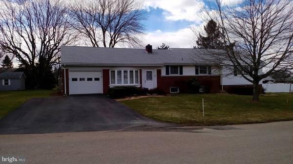 310 S HILLCREST AVE, Quarryville, PA 17566