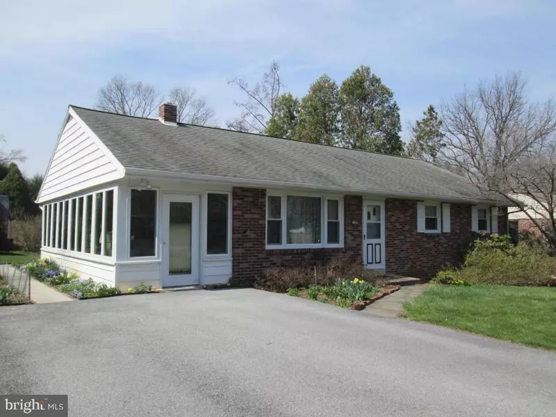 1709 ZARKER RD, Lancaster, PA 17601