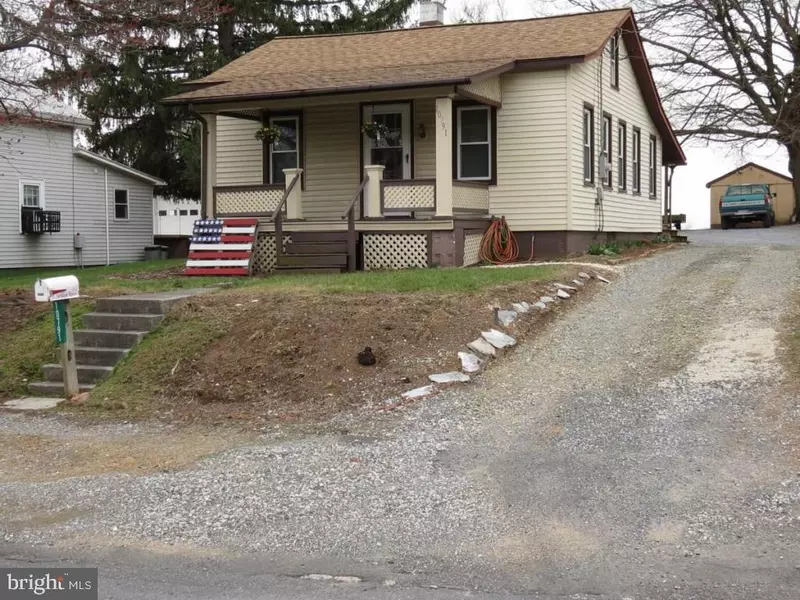 10791 JONESTOWN RD, Jonestown, PA 17038