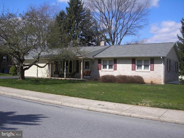 852 N MAPLE ST, Ephrata, PA 17522