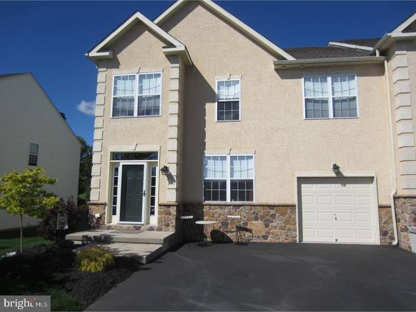 357 MANOR CIR, Harleysville, PA 19438