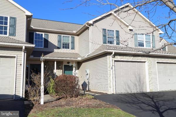 87 PEBBLE CREEK DR, Lititz, PA 17543