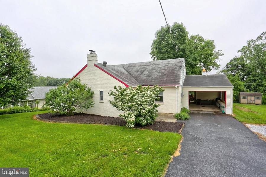 416 ORCHARD LN, Manheim, PA 17545