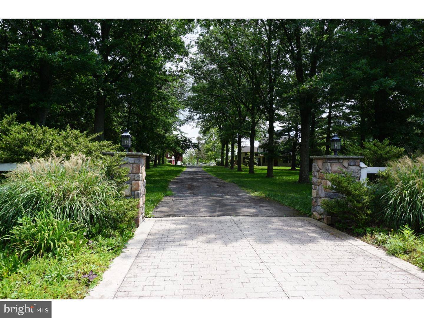 Telford, PA 18969,464 RIDGE RD