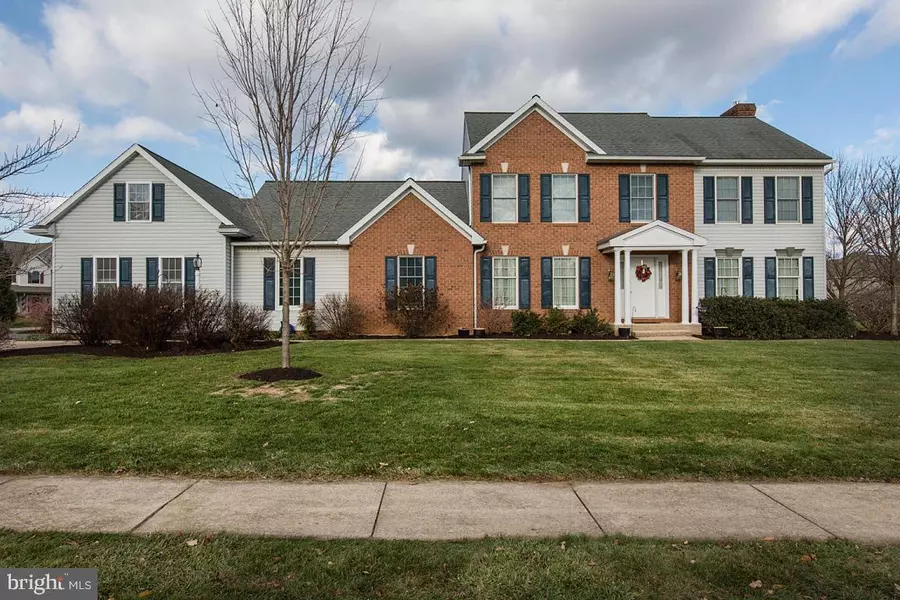 335 PORTLAND PL, Lititz, PA 17543